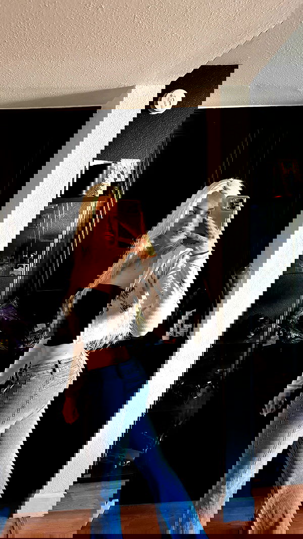 alexandramarianna alexandramarianna archive image