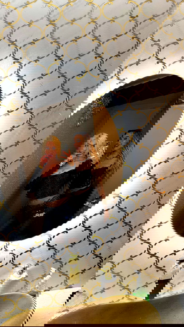 alexandramarianna alexandramarianna archive image