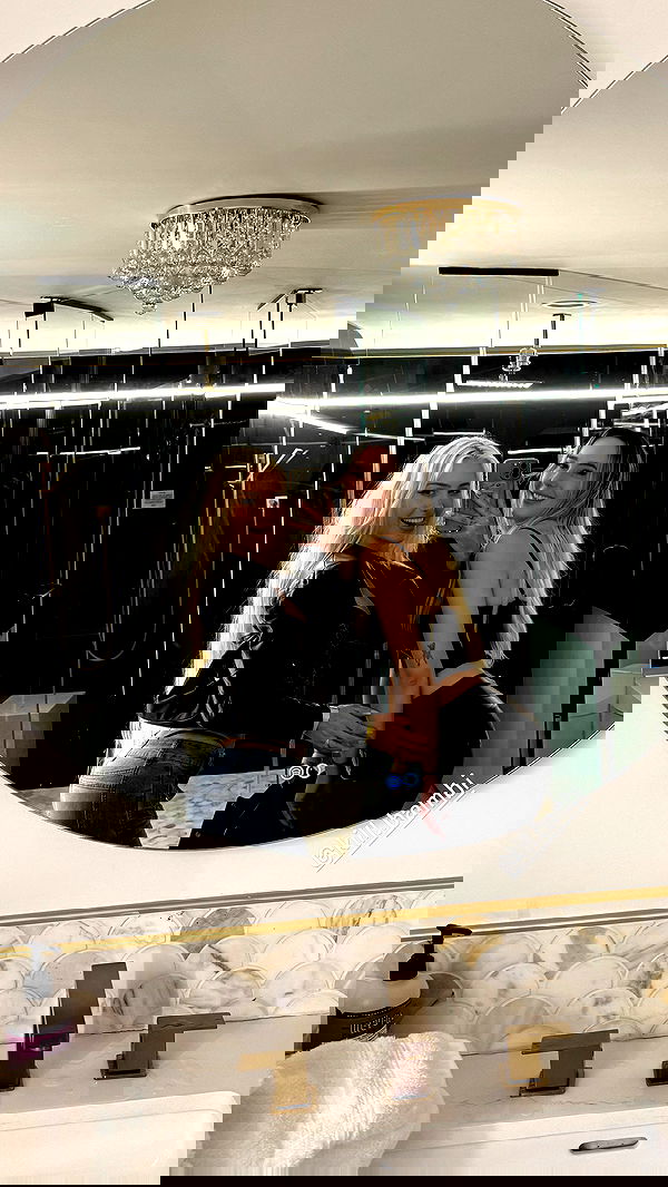 alexandramarianna alexandramarianna archive image