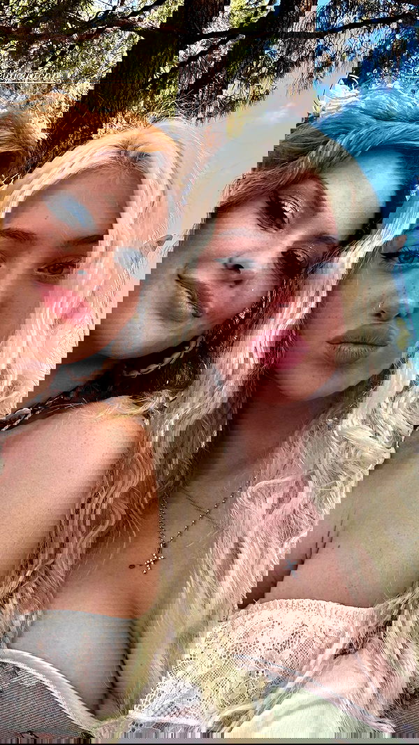 alexandramarianna alexandramarianna archive image