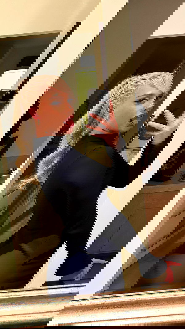 alexandramarianna alexandramarianna archive image