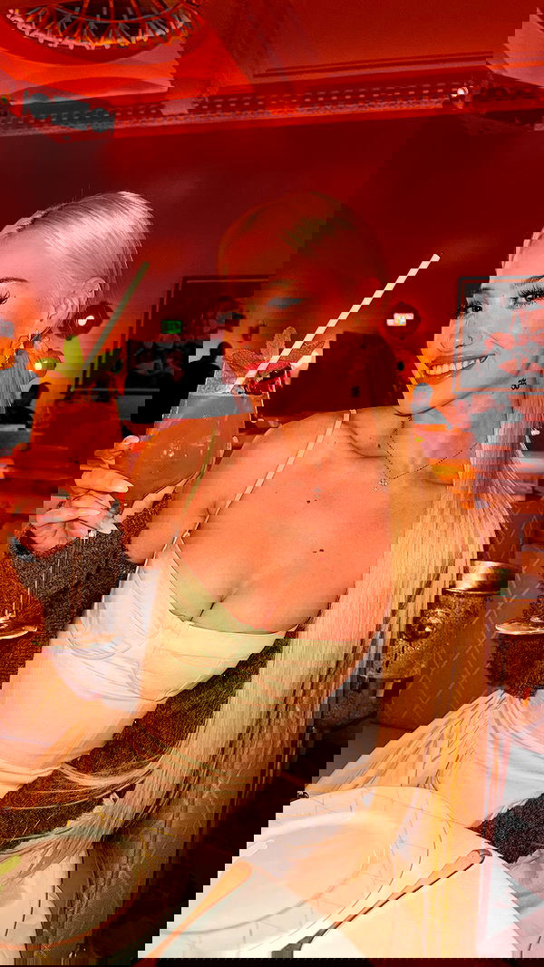 alexandramarianna alexandramarianna archive image