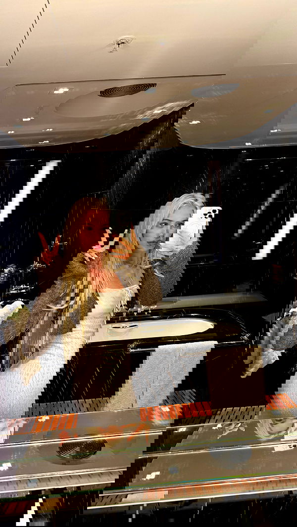 alexandramarianna alexandramarianna archive image