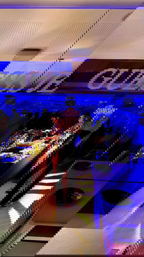 alexandramarianna alexandramarianna archive image