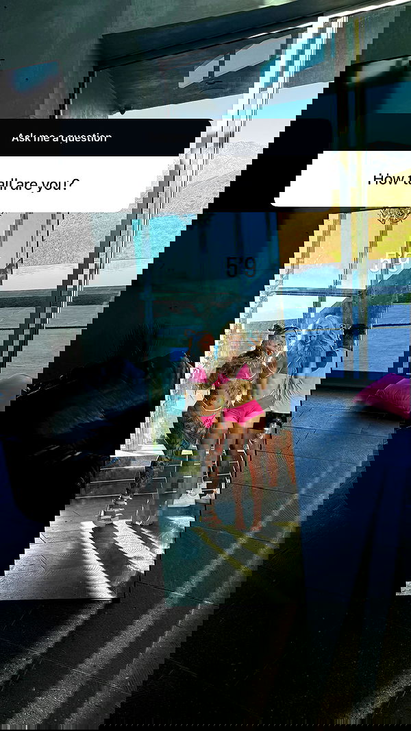 alexandramarianna alexandramarianna archive image