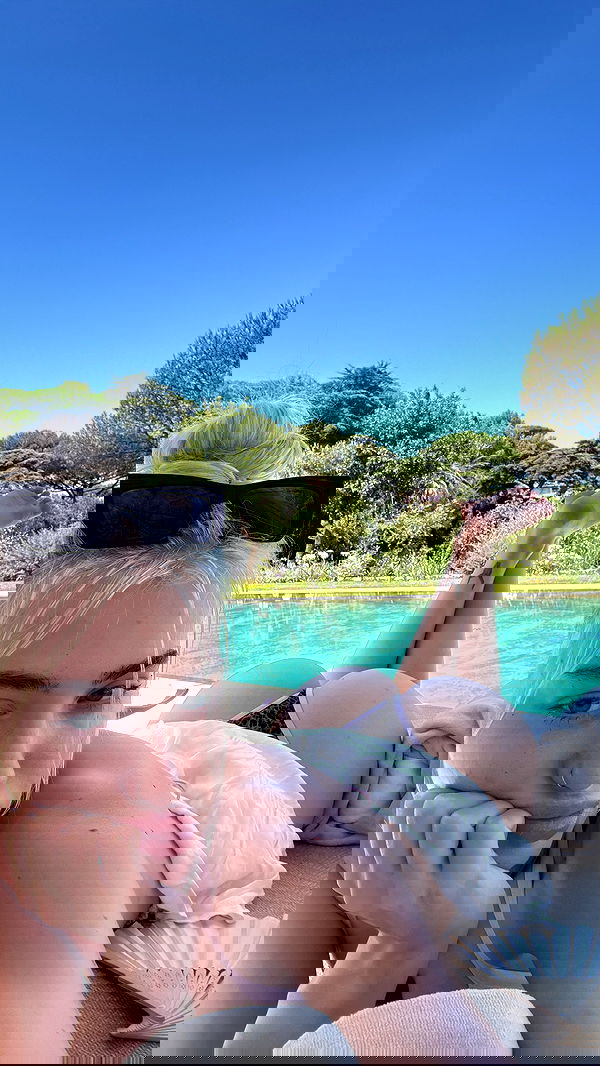 alexandramarianna alexandramarianna archive image