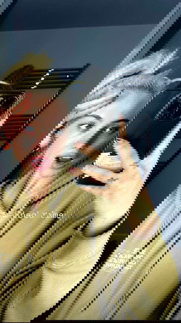 alexandramarianna alexandramarianna archive image