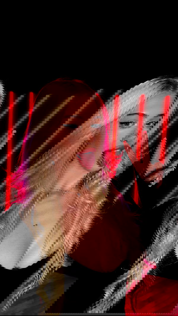 alexandramarianna alexandramarianna archive image