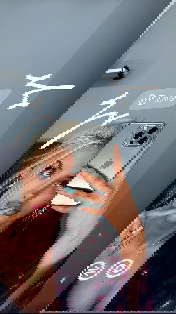 alexandramarianna alexandramarianna archive image