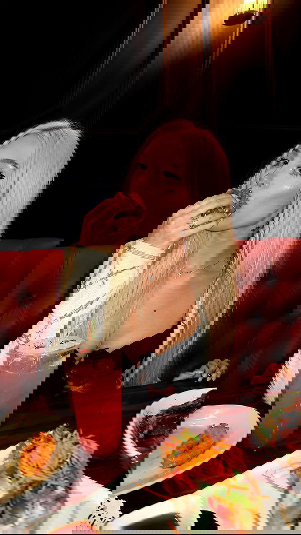 alexandramarianna alexandramarianna archive image