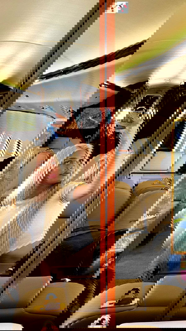 alexandramarianna alexandramarianna archive image