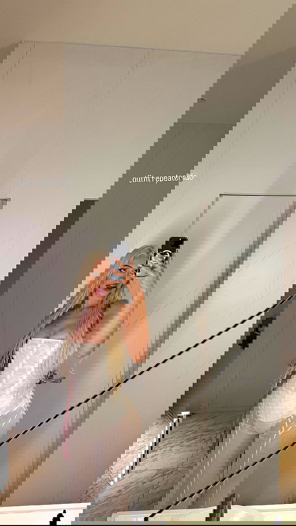 alexandramarianna alexandramarianna archive image