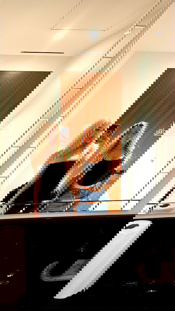 alexandramarianna alexandramarianna archive image