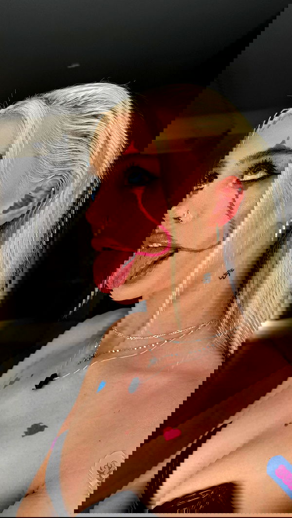 alexandramarianna alexandramarianna archive image