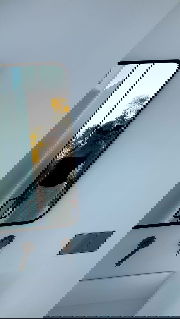 alexandramarianna alexandramarianna archive image