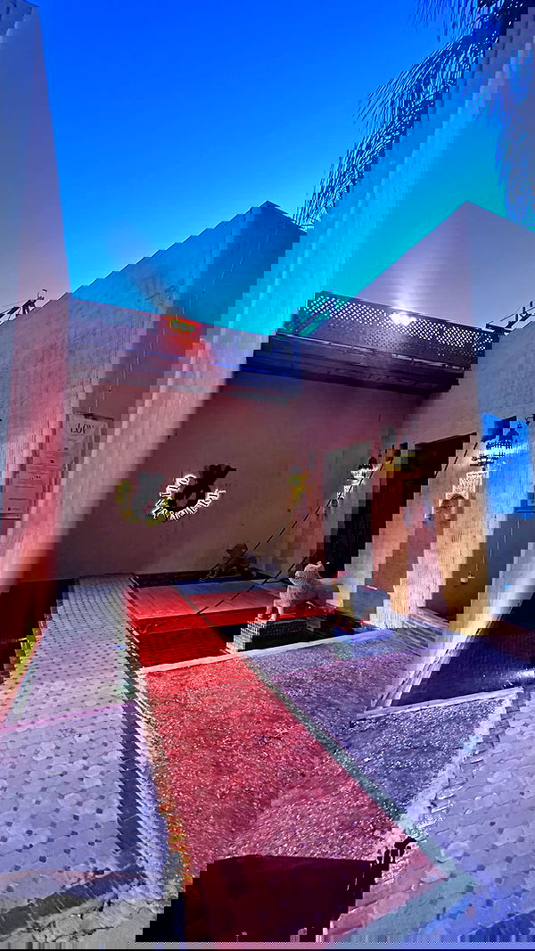 alexis.blond alexis.blond archive image