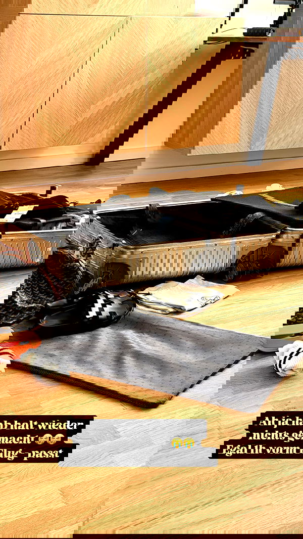 alexis.blond alexis.blond archive image