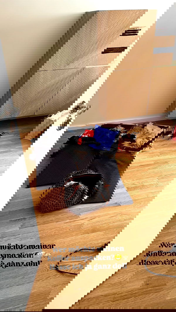 alexis.blond alexis.blond archive image