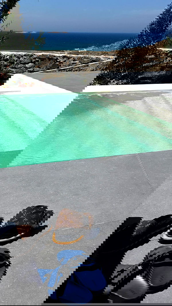 alexis.blond alexis.blond archive image