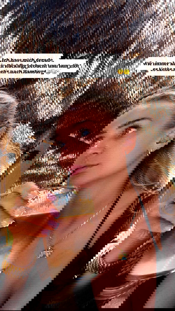 alexis.blond alexis.blond archive image