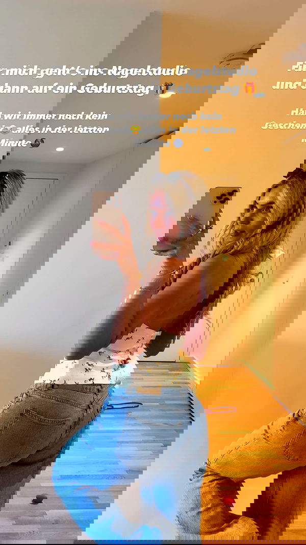 alexis.blond alexis.blond archive image