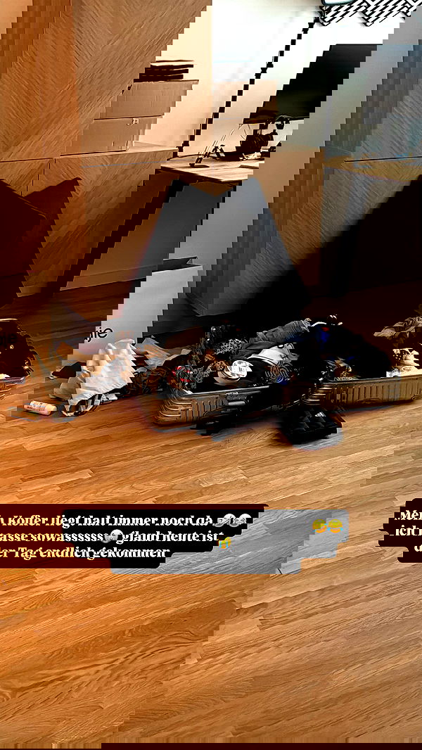 alexis.blond alexis.blond archive image