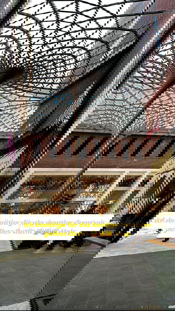 alexis.blond alexis.blond archive image