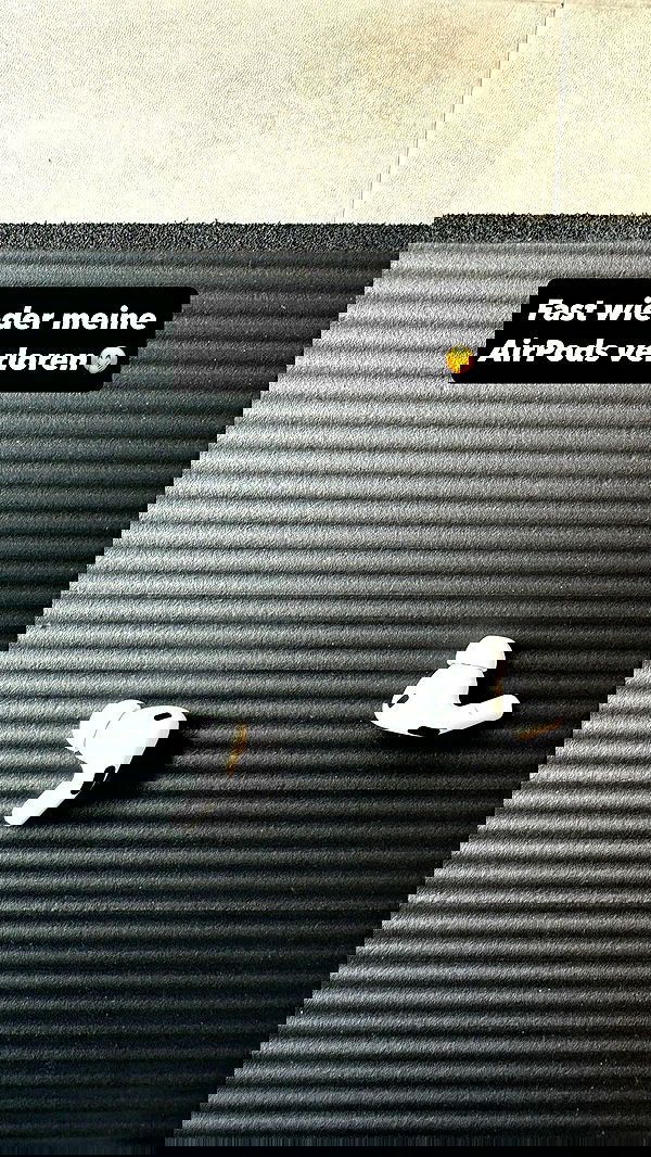 alexis.blond alexis.blond archive image