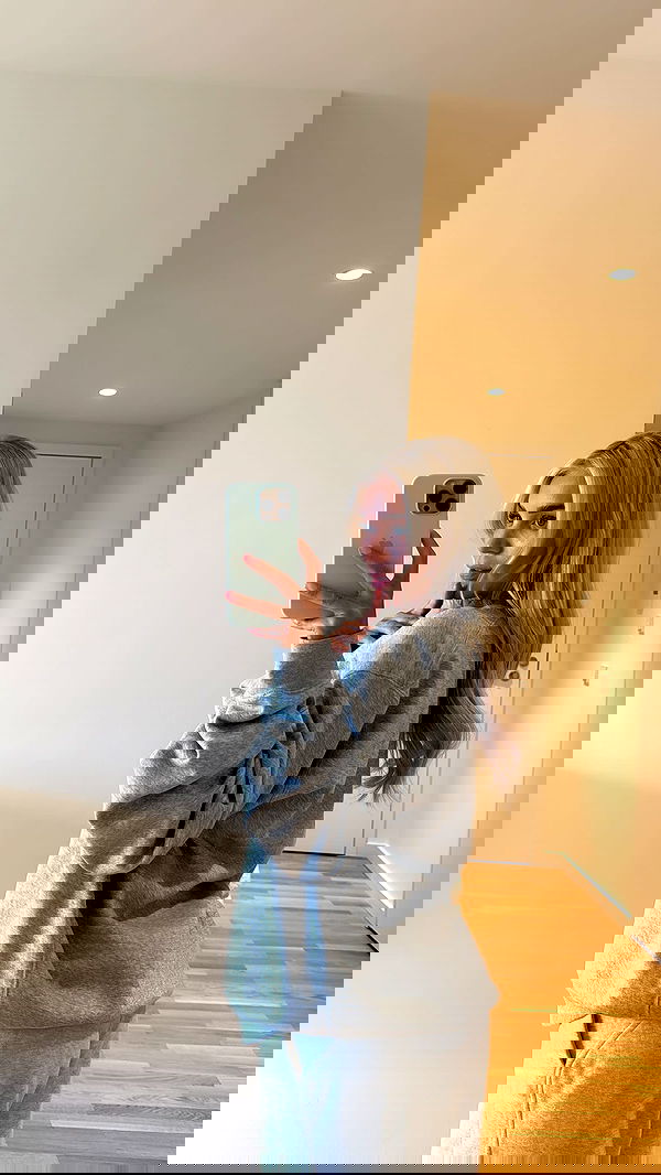 alexis.blond alexis.blond archive image