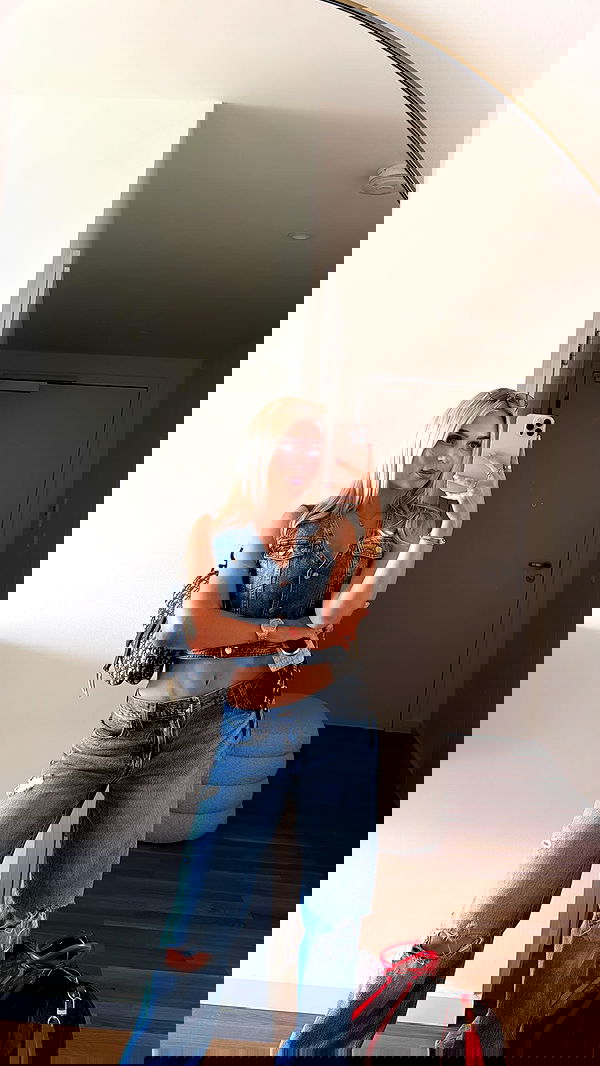 alexis.blond alexis.blond archive image