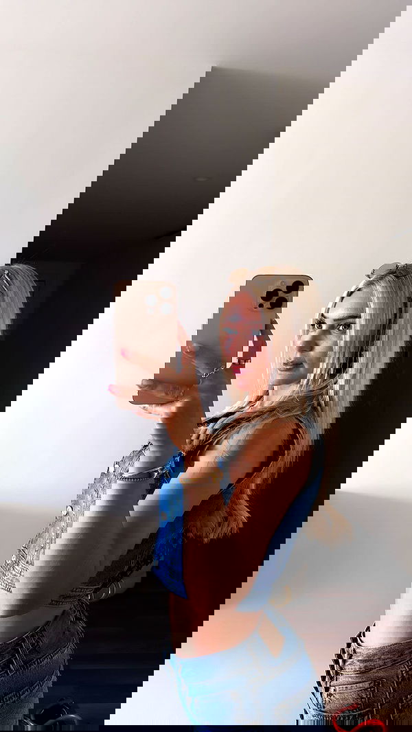 alexis.blond alexis.blond archive image