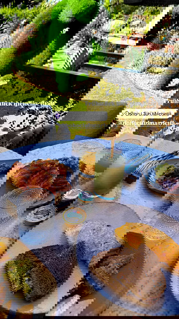 alexis.blond alexis.blond archive image