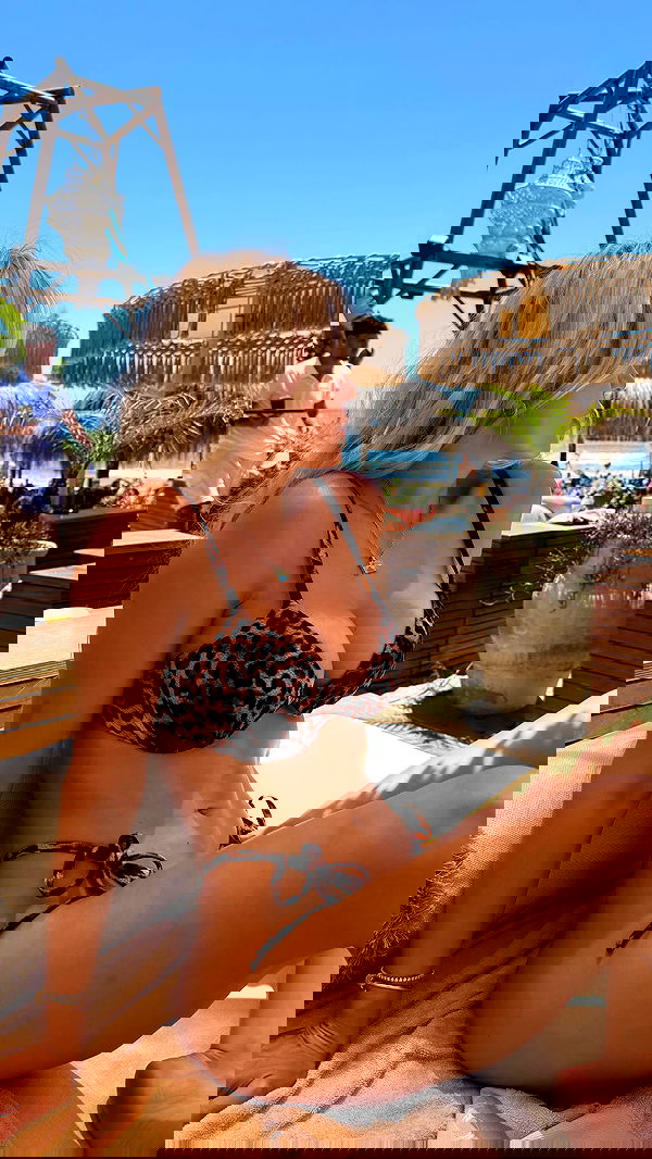 alexis.blond alexis.blond archive image