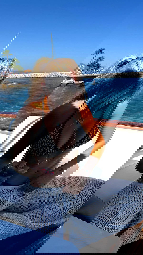 alexis.blond alexis.blond archive image