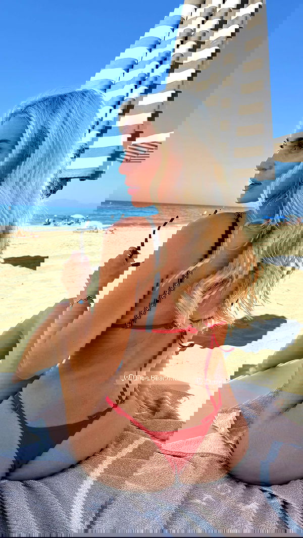 alexis.blond alexis.blond archive image