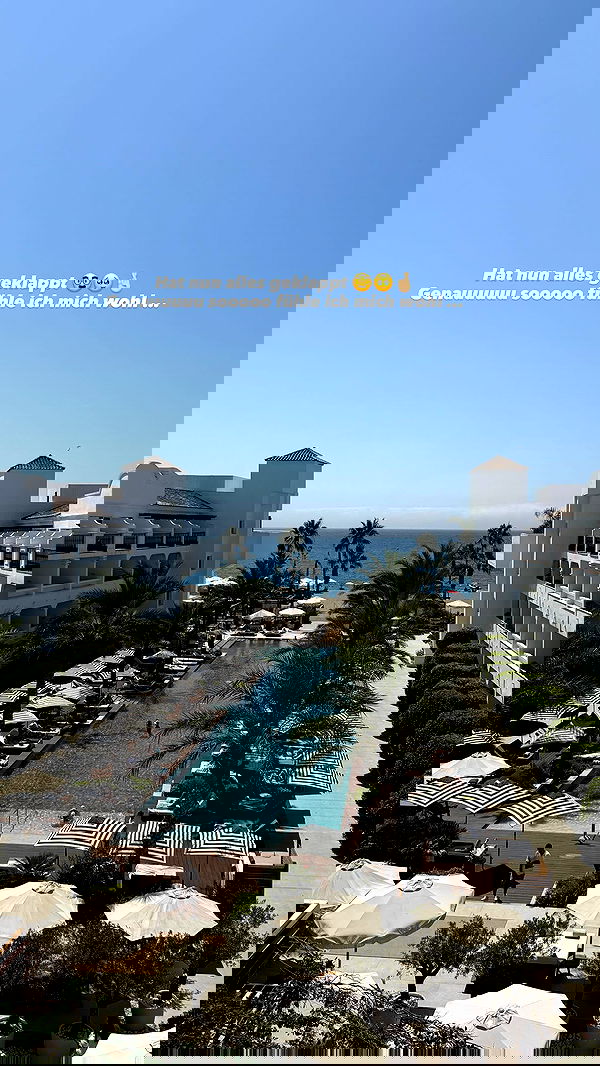 alexis.blond alexis.blond archive image