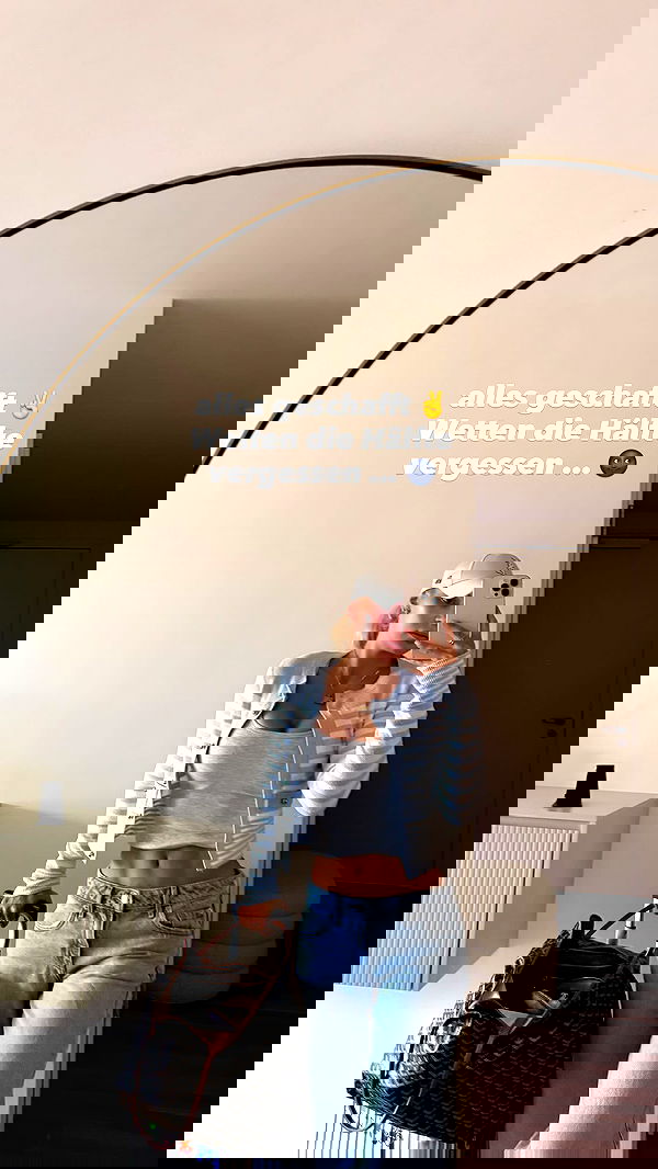 alexis.blond alexis.blond archive image