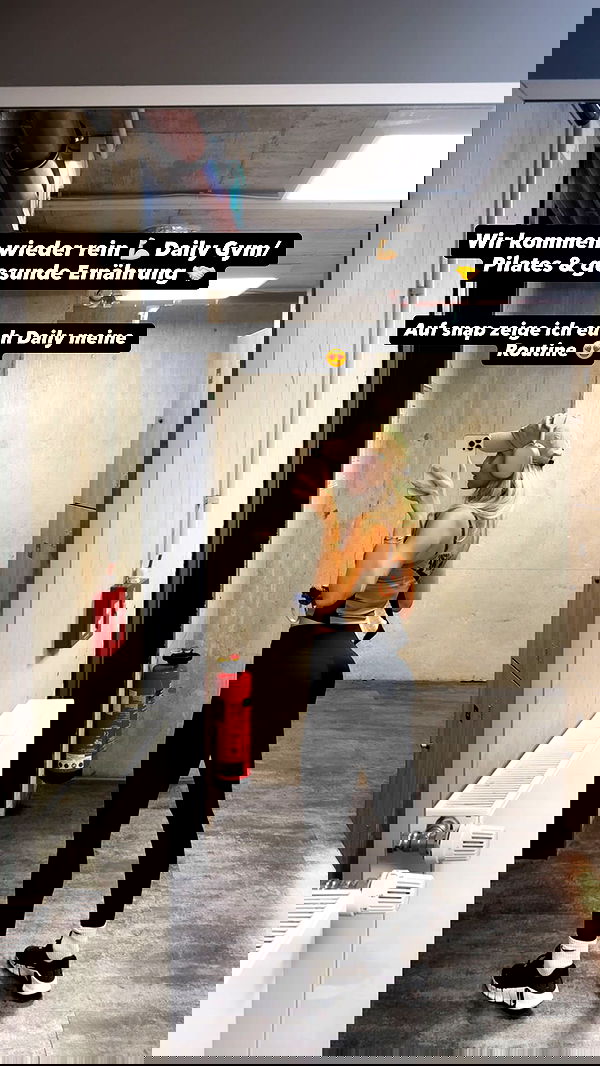 alexis.blond alexis.blond archive image