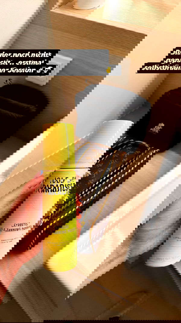 alexis.blond alexis.blond archive image