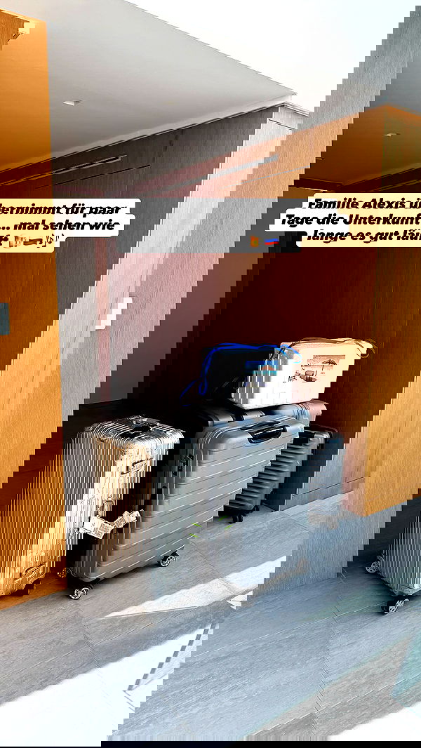 alexis.blond alexis.blond archive image