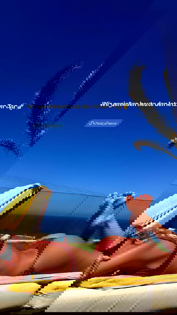 alexis.blond alexis.blond archive image