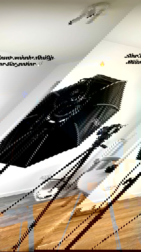 alexis.blond alexis.blond archive image