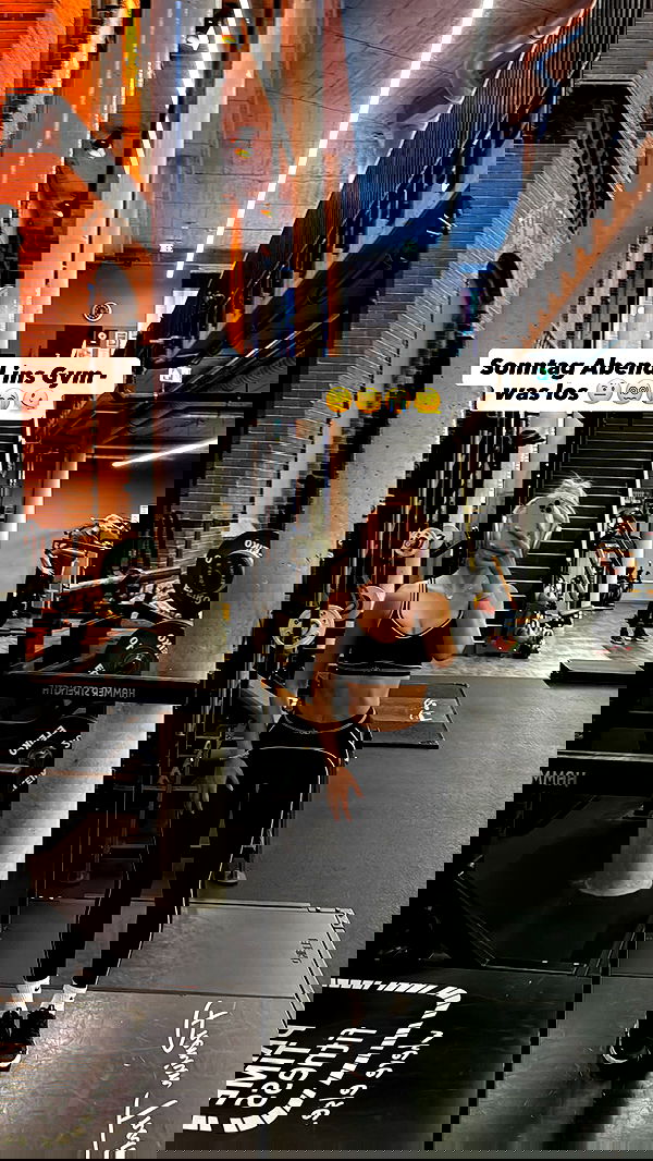 alexis.blond alexis.blond archive image