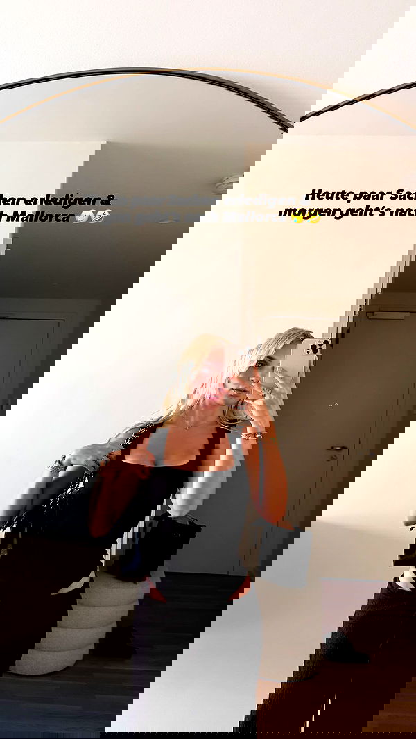 alexis.blond alexis.blond archive image