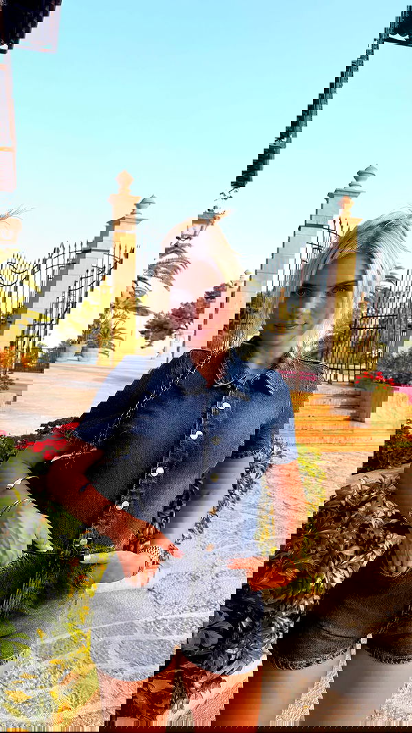 alexis.blond alexis.blond archive image