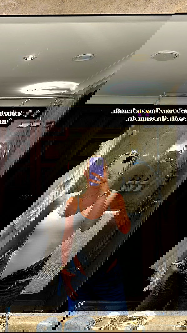 alexis.blond alexis.blond archive image