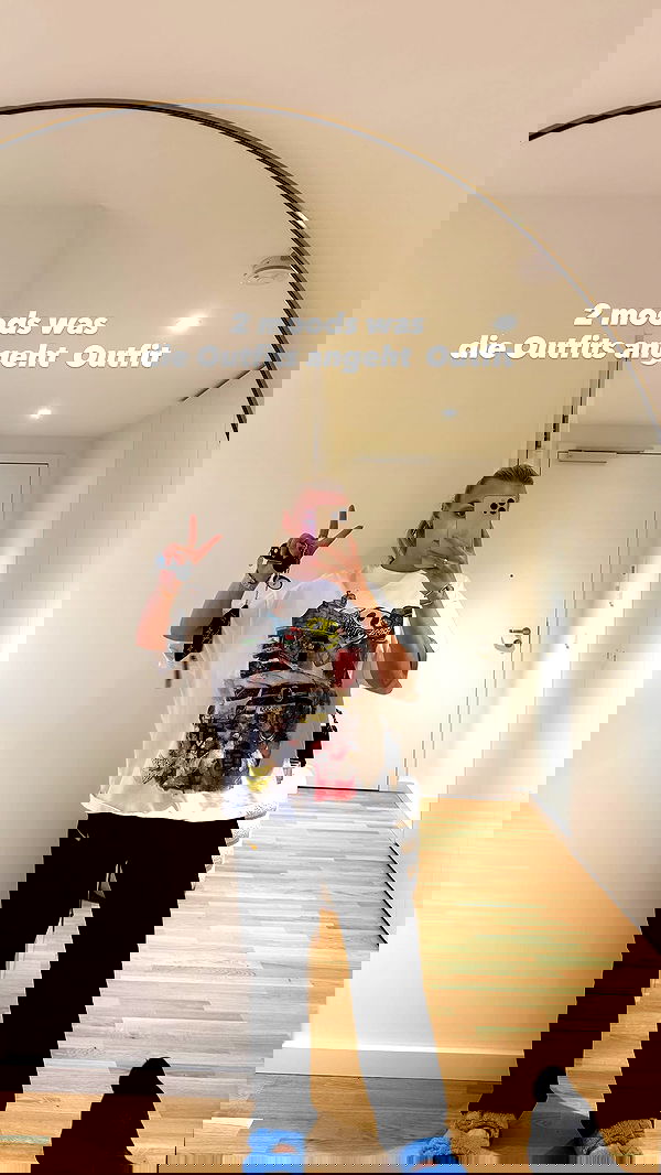 alexis.blond alexis.blond archive image