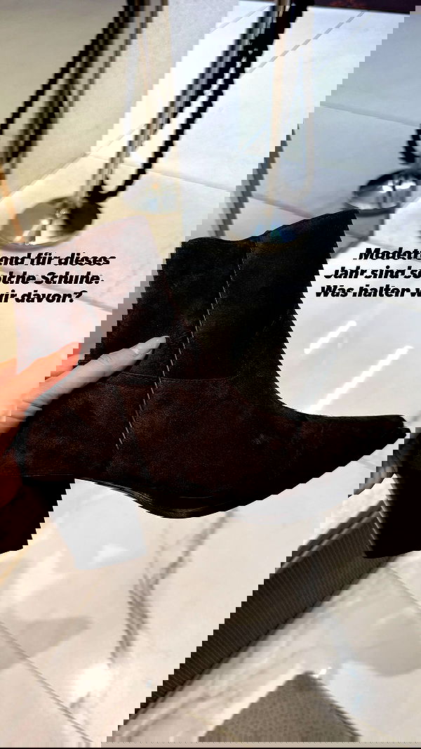 alexis.blond alexis.blond archive image