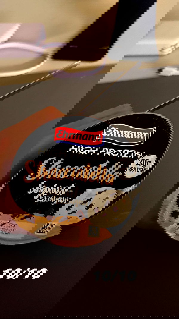 alexis.blond alexis.blond archive image