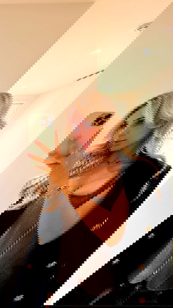 alexis.blond alexis.blond archive image